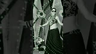 Lehenga per Bole More Raja na Baithi Kabhi rail mein rail mein Baitha tha [upl. by Ethan]