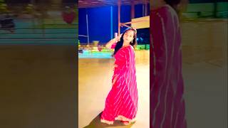 Mere Mehboob mere sanam love dance song newsong [upl. by Marve94]