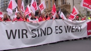 Streik des öffentlichen Dienstes in Frankfurt [upl. by Mezoff]