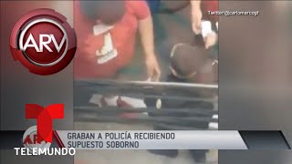 Captan a policía recibiendo soborno en Guatemala  Al Rojo Vivo  Telemundo [upl. by Hance209]