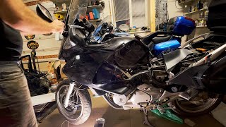 Как снять пластик Хонда Дювиль 700  Plastic removal on Honda NT700V Deauville [upl. by Anicart793]