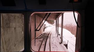 Le train du Montenvers Mer de Glace Chamonix MontBlanc dans la neige 4K [upl. by Etteval803]