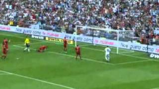 Real Madrid 83 Bayern Corazón Classic Match 2011 quotTogether for Africaquot [upl. by Astred]