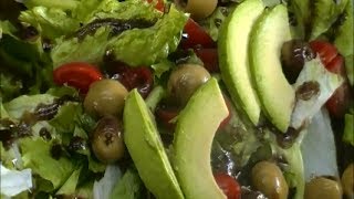 Ensalada con rica vinagreta de balsámico RecetasdeLuzMa [upl. by Milburt]