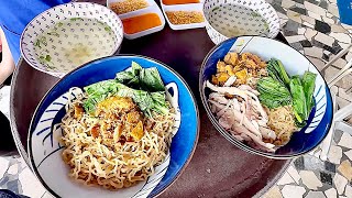 DEMIE Bakmie 69 ORIGINAL PUSAT Indonesian Noodle Restaurant Review  Como Park Kemang South Jakarta [upl. by Lemkul]