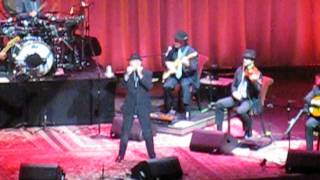 Leonard Cohen live in Oslo quotClosing Timequot [upl. by Lily314]