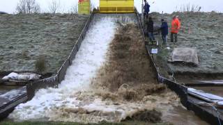 Wave Overtopping Simulator Belgium riverdike [upl. by Asia307]