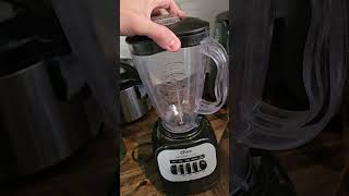 Oster Duralast Classic Blender Review The Kitchen Secret You Wont Believe [upl. by Shifra]