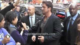 Gerard Butler  Signing Autographs at Good Morning America in NYC [upl. by Denni]