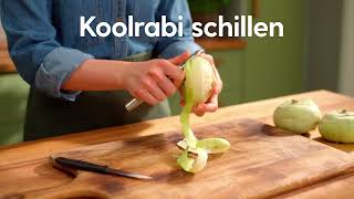 Koolrabi schillen  How to  Allerhande [upl. by Ivah]