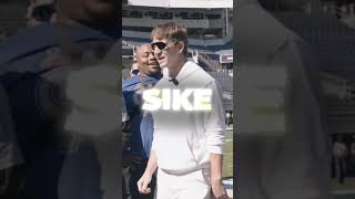 Eli Manning vs Superhot FREESTYLE RAP BATTLE [upl. by Ziul]