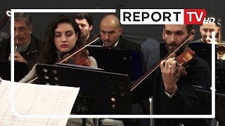 ‘Rikthehet’ pas 32 vitesh orkestra simfonike e ShkodrësdirigjentiU realizua ëndrra e shumë brezave [upl. by Treblah]