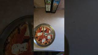 Robertas Margherita Pizza Review IV Part 5 foodshorts pizzalover pizza [upl. by Linnell291]