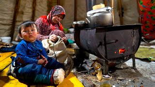 Russian NOMADS Life in TUNDRA North of RUSSIA Nenets everyday life [upl. by Aicrag]