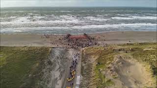 Nieuwjaarsduik 2024 dronevideo stranden Noordwijk en Langevelderslag [upl. by Oidacra]