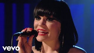 Jessie J  Price Tag Live on Jools Holland 2010 [upl. by Lenard]