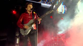 Muse Perform quotKnights of Cydoniaquot at the World War Z World Premiere in London [upl. by Tirzah]