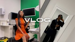 VLOG FIRST WEEK WORKING AS AN OPTOMETRIST IN THE Uk [upl. by Oriane96]