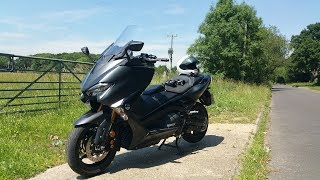 Yamaha TMAX 500 DX Review 2017 [upl. by Einahpets]