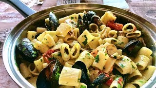 PASTA CON PESCE MISTO SURGELATO  pasta with frozen seafood [upl. by Anirtap686]