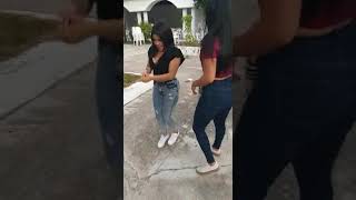 Mujer bailando champeta Magangue [upl. by Araeic]