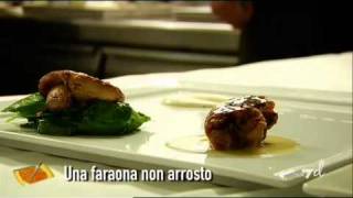 STORIE DI GRANDI CHEF 04062011  Faraona non arrosto [upl. by Merce]