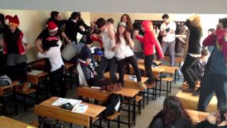 Harlem Shake Izmit Lisesi Versiyon [upl. by Lrad]