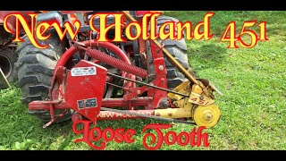 Changing a Tooth On My New Holland 451 Sickle Mower countrylife [upl. by Dolly]