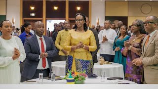 Madamu Jeannette Kagame yifatanyije nabayobozi bakiri bato mu gusabira igihugu [upl. by Rebma99]