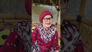 ajak emak ngobrol di saung Sawangan Depokemaklucu [upl. by Mamie]