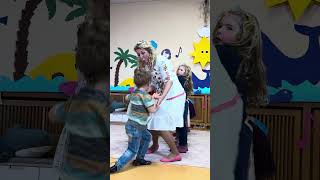 💁‍♀️ Alle Kinder schreien HURRA quotWir sagen Ciao quot bts shorts kinderlieder simonesommerland [upl. by Frerichs]