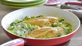 POLLO EN SALSA ALFREDO CON BROCOLI FACIL [upl. by Alliuqal]