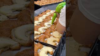 Bio Butter Mandel Croissant 🥐❤️ Joseph Brot Bio Bäckerei Wien  behind the scenes aus der Bäckerei [upl. by Nalyak]