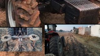 tractor con implementó de subsuelo de tres puntas 🚜 [upl. by Enelyam780]