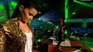 James Morrison amp Nelly Furtado  Broken Strings en directo en Strictly come dancing ´´avi [upl. by Yellac]