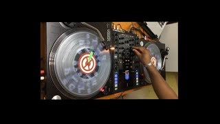 Mixing on Voxoa T60  Traktor Z2 [upl. by Ebehp]