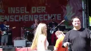 DIF 2016  Insel der Menschenrechte  Lisa Mikolaschek live [upl. by Allerus897]