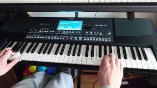 KORG PA600 VS YAMAHA PSR S770 [upl. by Naillik]