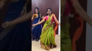 Sapida vaada enna sapida vaada song performance in two beautiful saree girls [upl. by Alvina]