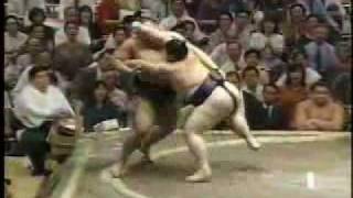 Dejima vs Takanohana  Aki 1997 出島 対 貴乃花 [upl. by Attenreb]