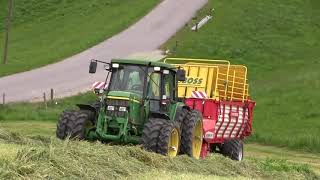 Pöttinger Euroboss mit John Deere  Grass Silage [upl. by Niwroc]