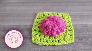 Come si Realizza una Semplice MATTONELLA CON FIORE 3D alluncinetto 🌺 TUTORIAL [upl. by Allekim]