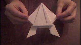 Лягушка из бумаги оригами Frog Paper Origami [upl. by Hanson]