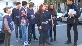 Carinaro CE  Un giorno da vigili urbani per gli studenti 300314 [upl. by Hsirrehc883]