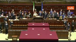 Quirinale 4 minuti di applausi quando Mattarella raggiunge il quorum [upl. by Hwang]