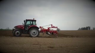 Buttage des pommes de terre  Case 105U  Butteuse Grimme 4 rangs [upl. by Manfred]