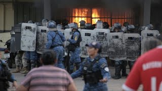 Presos toman penal de Paraguay que alberga 3000 reclusos  AFP [upl. by Aldus981]