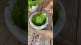 Pesto alla genovese la ricetta perfetta come da tradizione [upl. by Naibaf]