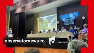 Discursul viral al Iuliei şefa de promoţie de la Colegiul quotMihai Viteazulquot din Ineu [upl. by Gnemgnok]