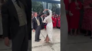 Así fue el chotis que eligió como baile nupcial Almeida en su boda con Teresa Urquijo [upl. by Carlota871]